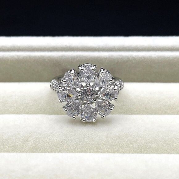 925 Sterling Silver with White Diamond Cubic Zirconia Flower Ring Size 10 - Picture 3 of 11